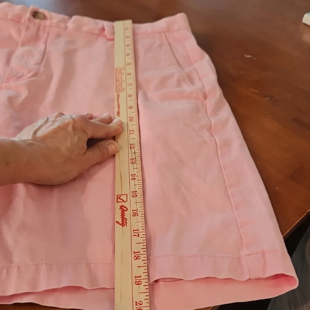 Vineyard Vines stylish flat